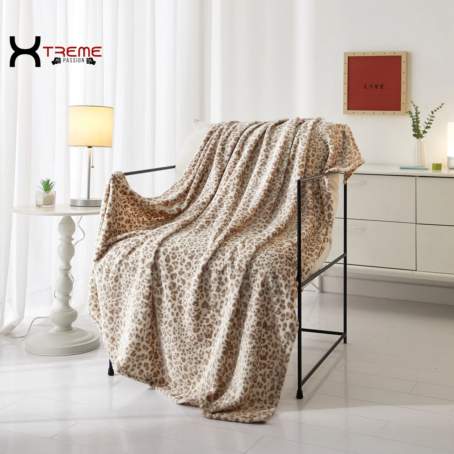 Snuggle Up in Style with Our Cozy Red Plaid Plush Throw Blanket - Ideal for All Ages, 50" x 60"